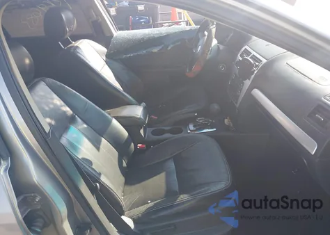 2008 Mercury Milan V6 Premier from USA, damaged, VIN 3MEHM08158R626447